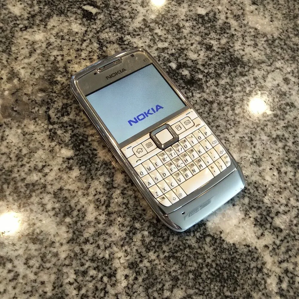 Nokia E Series E71 Phone